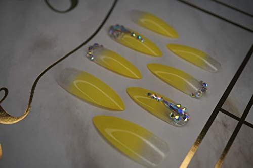 Žuti ombre s francuskim rhinestonesom nanosi se na nokte s dizajnom-zalijepite kristalne nokte, akrilne nokte i lažne nokte za umjetnost